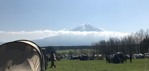 富士山の見えるキャンプ場の写真