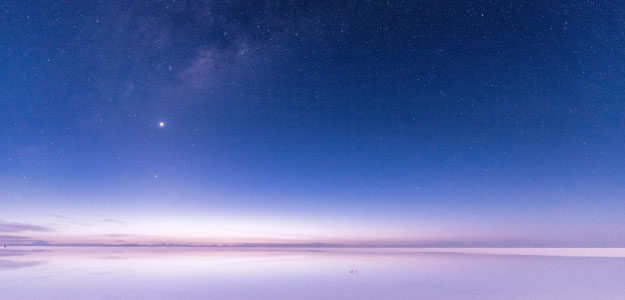 ウユニ塩湖の星空の写真